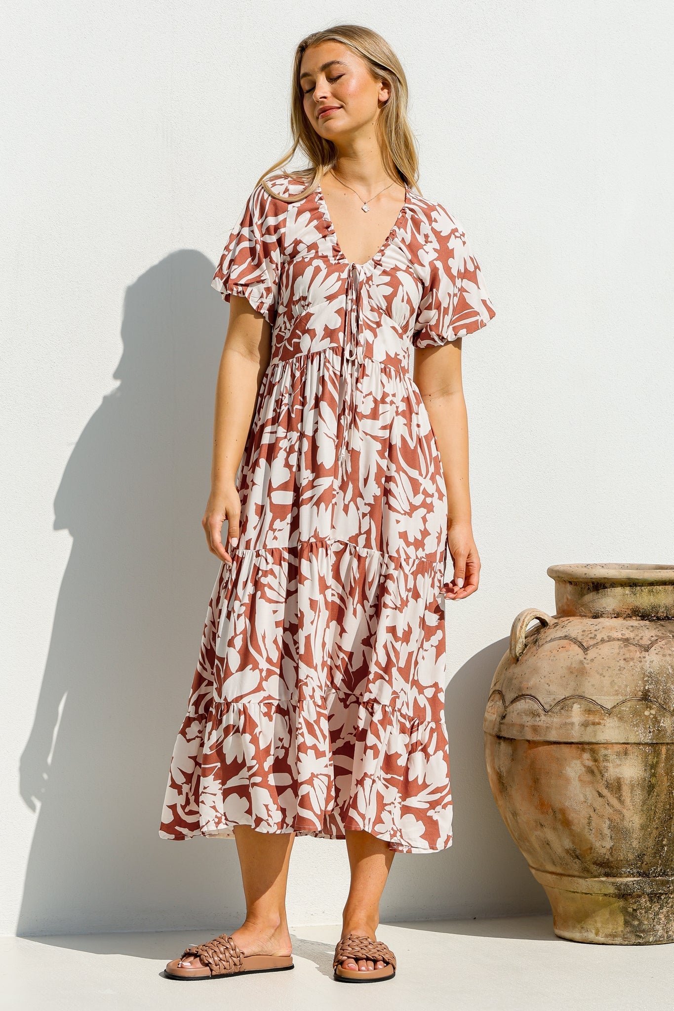 Vestido midi Charis - Vestido con escote en V