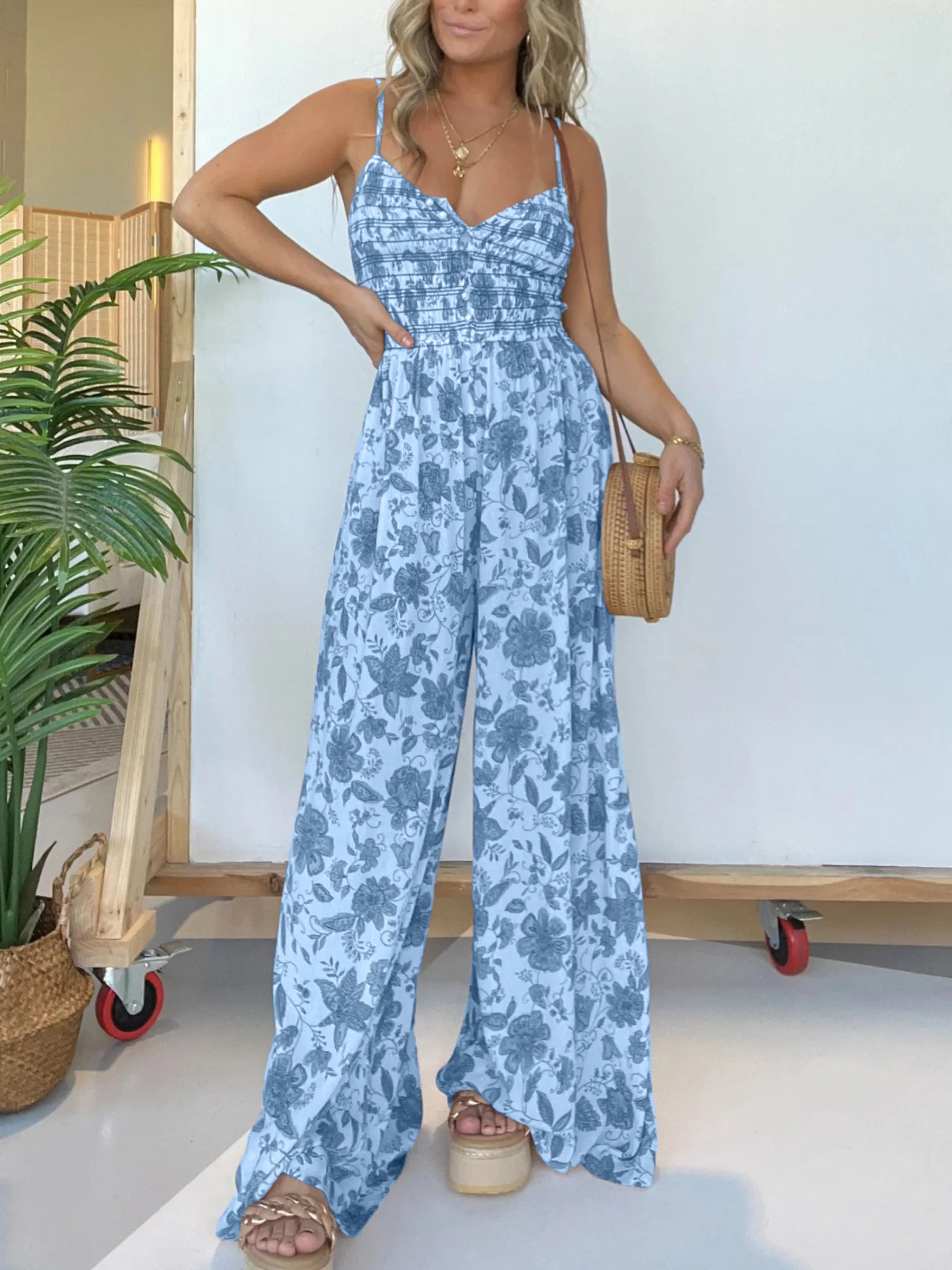 Mono ancho con tirantes florales