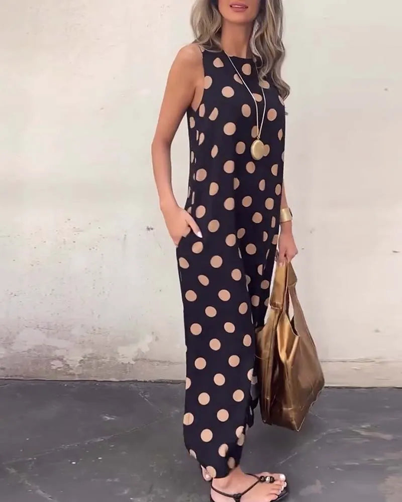 Vestido largo sin mangas con abertura